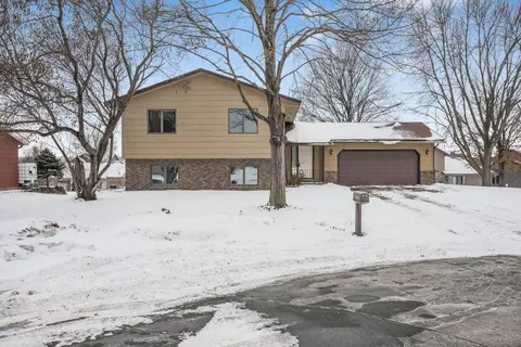 730 Menke Cir, Shakopee, MN 55379