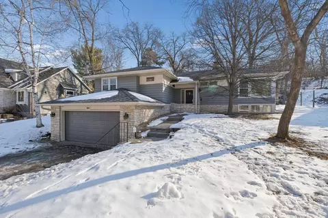 309 Westwood Dr S, Golden Valley, MN 55416