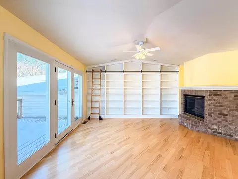 Living - 835 Gramsie Rd, Shoreview, MN 55126 photo 3 of 11
