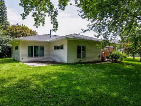 Exterior - 835 Gramsie Rd, Shoreview, MN 55126 photo 8 of 11