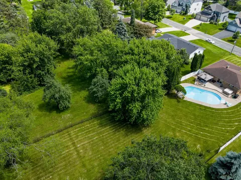 View/Area - 835 Gramsie Rd, Shoreview, MN 55126 photo 4 of 8