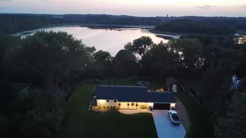 7000 Tecumseh Ln, Chanhassen, MN 55317