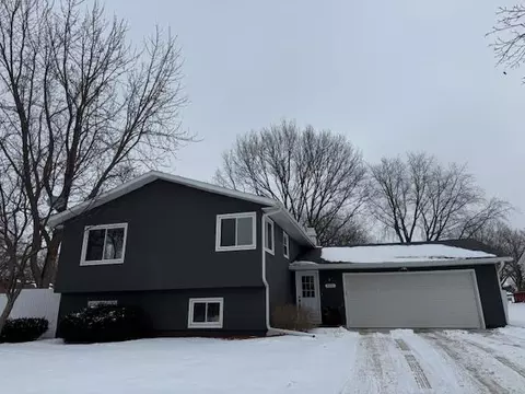 1515 3rd Ave NE, Owatonna, MN 55060