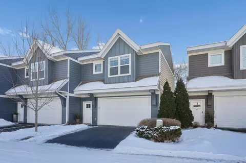 5449 Lost Lake Ln, Mound, MN 55364