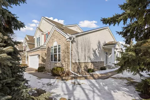 7174 Arthur Dr, Woodbury, MN 55125