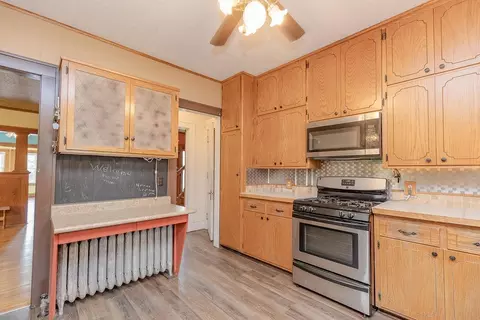 Kitchen - 902 White St, Jackson, MN 56143 photo 4 of 5
