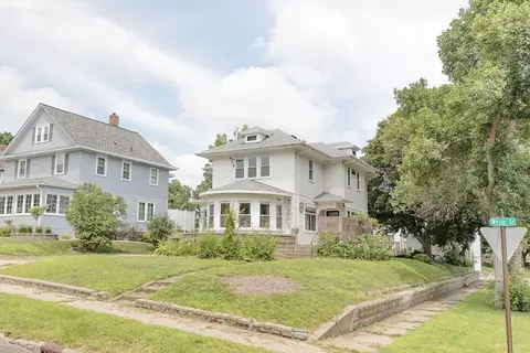 Exterior - 902 White St, Jackson, MN 56143 photo 14 of 15