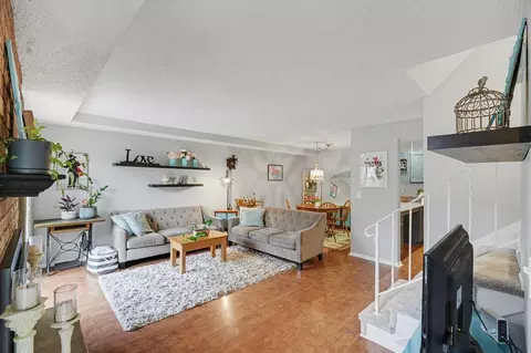 3670 Gettysburg Ave S #82, Saint Louis Park, MN 55426
