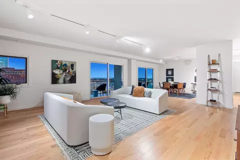 1225 Lasalle Ave #2301, Minneapolis, MN 55403