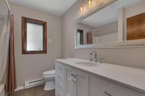 Bath - 1631 Devon Rd, Saint Cloud, MN 56303 photo 1 of 2