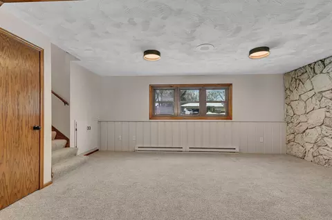 Living - 1631 Devon Rd, Saint Cloud, MN 56303 photo 5 of 6