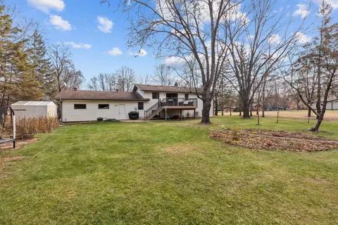 Exterior - 1631 Devon Rd, Saint Cloud, MN 56303 photo 3 of 5