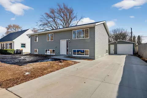 810 13th St SE, Rochester, MN 55904