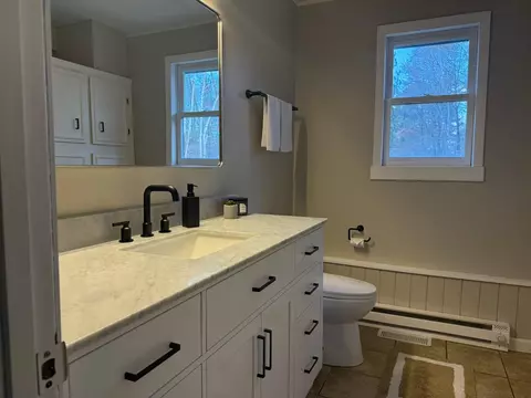 Bath - 17358 Smith Rd, Brainerd, MN 56401 photo 2 of 4