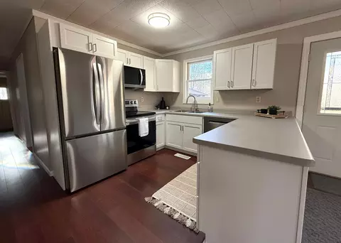 Kitchen - 17358 Smith Rd, Brainerd, MN 56401 photo 1 of 2