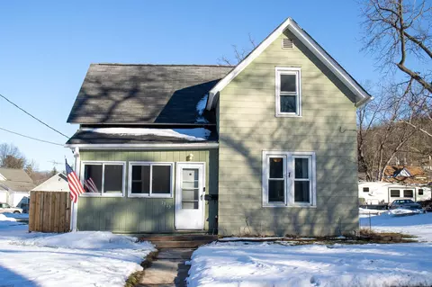 1315 12th St, Red Wing, MN 55066
