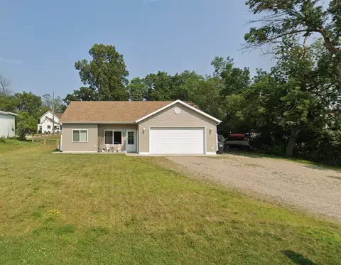 631 Holmes St W, Detroit Lakes, MN 56501