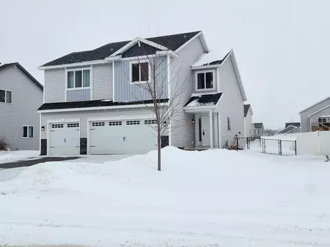 408 Bluebird Dr NW, Isanti, MN 55040