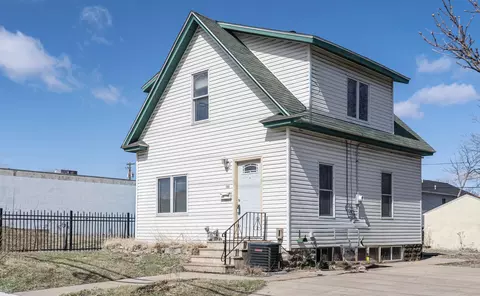 593 Front Ave, Saint Paul, MN 55117