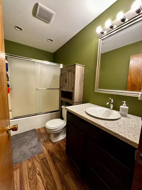 Bath - 206 Maple St N, Mabel, MN 55954 photo 1 of 2
