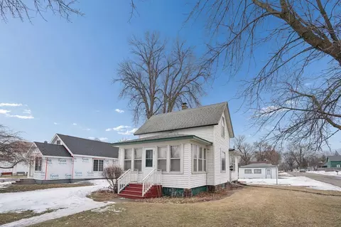 Exterior - 451 2nd St E, Hector, MN 55342 photo 2 of 6