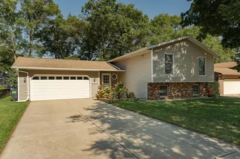 4309 1st St NW, Rochester, MN 55901