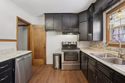 Kitchen - 811 15th Ave S, Saint Cloud, MN 56301 photo 2 of 2