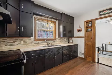 Kitchen - 811 15th Ave S, Saint Cloud, MN 56301 photo 1 of 2