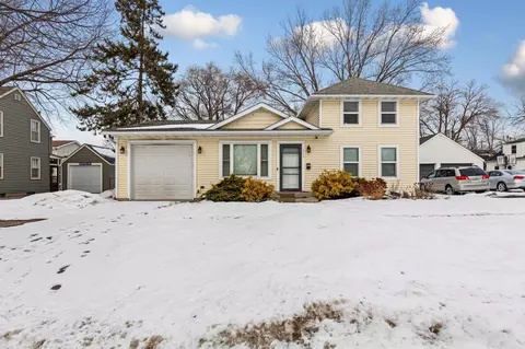 213 Walnut St, Farmington, MN 55024