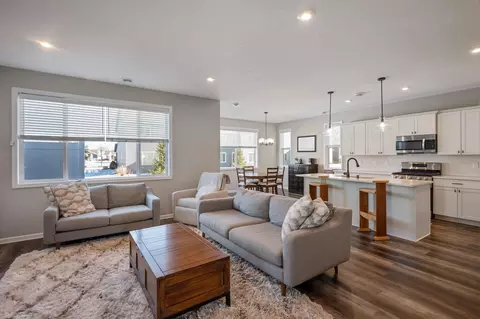 9965 Avocet St NW, Coon Rapids, MN 55433