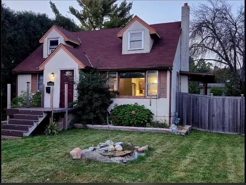 2603 17th Ave E, North Saint Paul, MN 55109