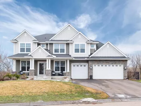 2536 Fieldstone Dr, Victoria, MN 55386
