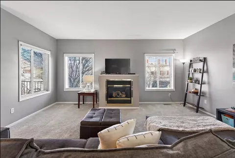 3564 Abercrombie Ln, Stillwater, MN 55082