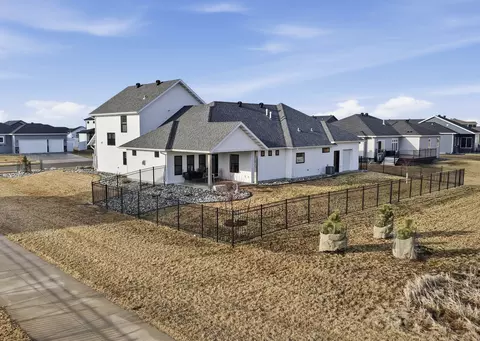 4259 Bristlecone Loop S, Fargo, ND 58104 photo 3