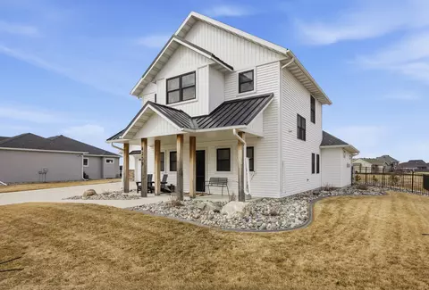 4259 Bristlecone Loop S, Fargo, ND 58104 photo 2