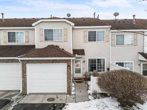 6292 158th St W #66, Apple Valley, MN 55124