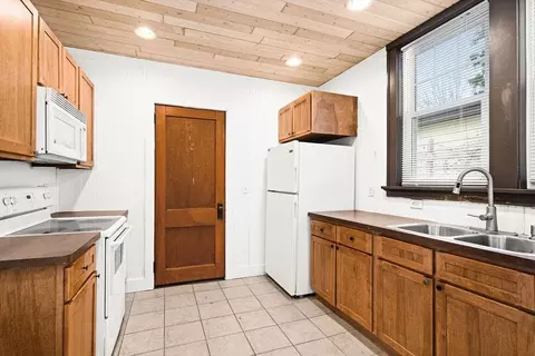4124 Mcculloch St, Duluth, MN 55804 photo 9