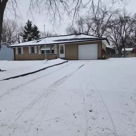8657 Ingersoll Ave S, Cottage Grove, MN 55016