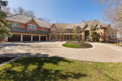 425 Oxford Rd, Orono, MN 55356