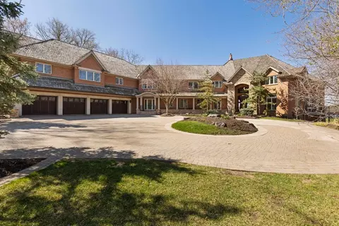 425 Oxford Rd, Orono, MN 55356