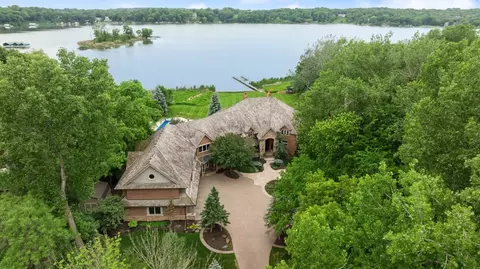 425 Oxford Rd, Orono, MN 55356