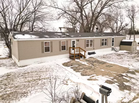 210 Aldrich Ave, Argusville, ND 58005