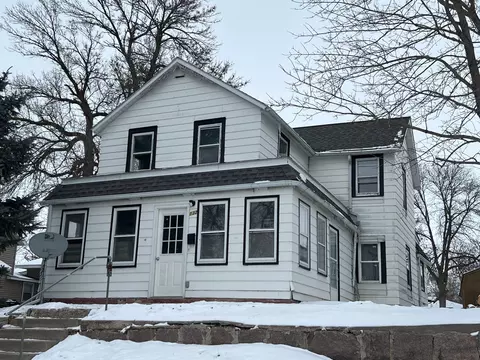 132 3rd St NW, Ortonville, MN 56278