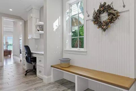 Entry Way - 245 Lakeview Ave, Tonka Bay, MN 55331 photo 1 of 6