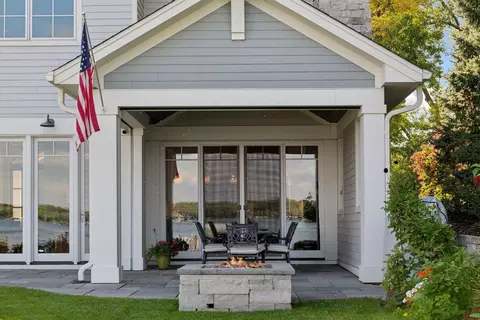Exterior - 245 Lakeview Ave, Tonka Bay, MN 55331 photo 5 of 11