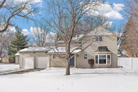 307 Shady Ln, Young America, MN 55397