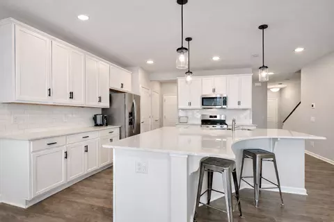 Kitchen - 4832 Avery Ct, Eagan, MN 55123 photo 3 of 3