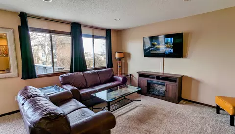 Living - 4584 Cinnamon Ridge Trl, Eagan, MN 55122 photo 2 of 3