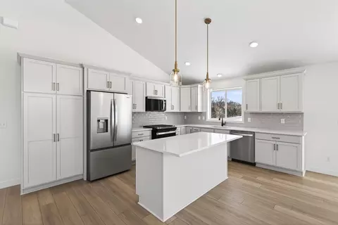 22544 Raven St NW, Bethel, MN 55005