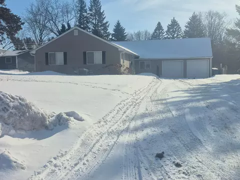 1620 Stillwater St, White Bear Township, MN 55110